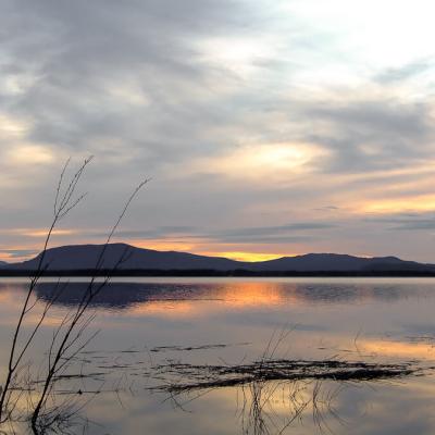 Se Norrbotten Lake Spring Sunset Tranquil Mountains Sky900