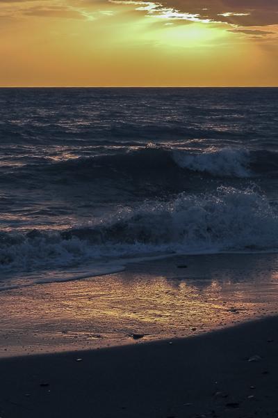 Mediterranean Splashwaves Beach Sunset Clouds