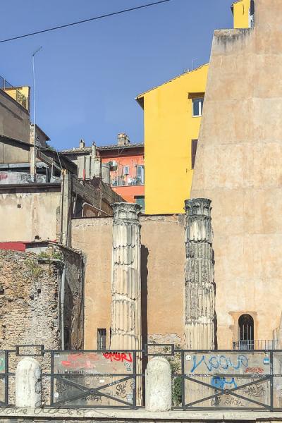 Italy Yellow Houses Behind Ruins Column Graffiti900
