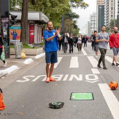 Saopaolo Avpaulista Streetlife Playing Fotball900