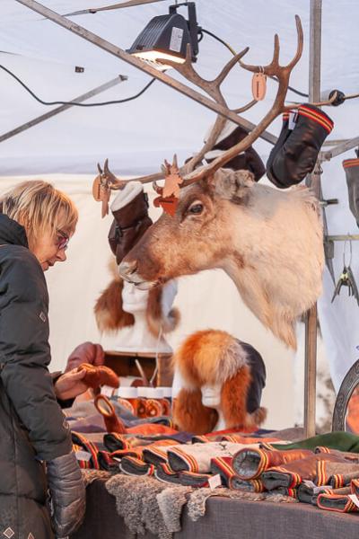 Se Jokkmokkmarket Marketstall Reindeer Sami Leather Goods900 Se Jokkmokkmarket Marketstall Reindeer Sami Leather Goods900