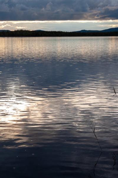 Se Lake Reflection Clouds Rainripples Dramaticsky