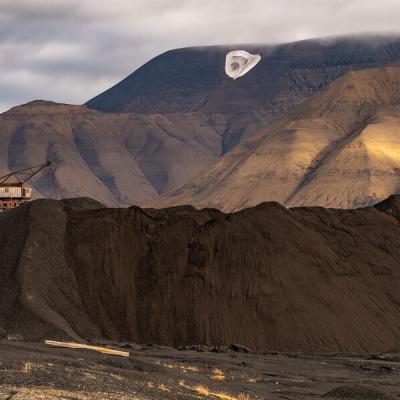 Svalbard Coalmining Crane Coal Mountains Clouds