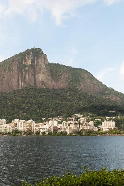 Br Riodejaneiro Corcovado Jesusstatue Highrises Lake