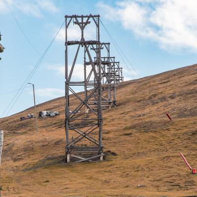 Svalbard Longyearbyen Coalmining Cablecar Mountain Slope900